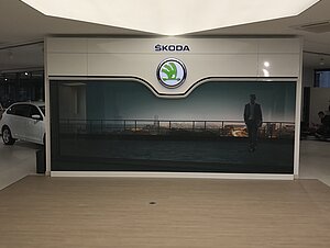 Installation einer Lichtdecke bei Skoda Braunschweig
